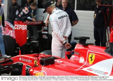 Motorsports: FIA Formula One World Championship WM Weltmeisterschaft 2015, Grand Prix of Russia, 44 Lewis Hamilton (GBR, Mercedes AMG Petronas Formula One Team), xHOCHxZWEIx