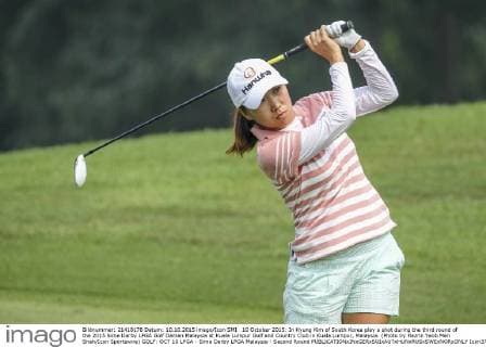 10 October 2015: In Kyung Kim of South Korea play a shot during the third round of the 2015 Sime Darby LPGA Golf Damen Malaysia at Kuala Lumpur Golf and Country Club in Kuala Lumpur, Malaysia. (Photo by Hazrin Yeob Men Shah Icon Sportswire) GOLF: OCT 10 LPGA - Sime Darby LPGA Malaysia - Second Round Icon3781510108019 EDITORIAL USE ONLY