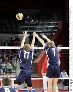 Aktuell Volleyball, EM, Frankreich - Estland Oct. 10, 2015 - Turin, Italy - timo tammemaa and renee teppan during the european championships man match between france and estonia at palavela on october 10, 2015 in torino, italy. Euro Volley: Francia v Estonia  - ZUMAn230