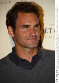 Swiss tennis star Roger Federer poses at the welcome party for the 2015 Shanghai Rolex Masters tennis tournament in Shanghai, China, 10 October 2015. Roger Federer glams up welcome party for 2015 Shanghai Rolex Masters  pbu343198_16