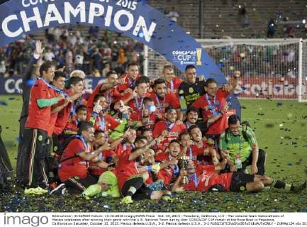 Oct. 10, 2015 - Pasadena, California, U.S - The national team Nationalteam of Mexico celebrates after winning their game with the U.S. National Team during their CONCACAF CUP match at the Rose Bowl in Pasadena, California on Saturday, October 10, 2015. Mexico defeats U.S.A., 3-2. Mexico defeats U.S.A., 3-2 - ZUMAp124