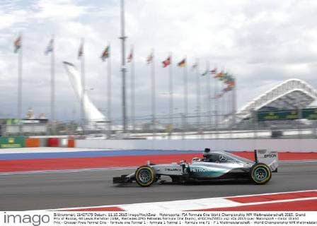 Motorsports: FIA Formula One World Championship WM Weltmeisterschaft 2015, Grand Prix of Russia, 44 Lewis Hamilton (GBR, Mercedes AMG Petronas Formula One Team), xHOCHxZWEIx