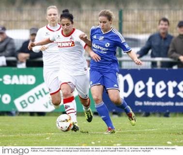 SC Sand - 1. FC Köln Tugba TEKKAL, 1. FC Koeln - Nina BURGER, SC Sand, Aktion quer, Fußball, Frauen, Allianz-Frauen-Bundesliga Saison 2015 2016