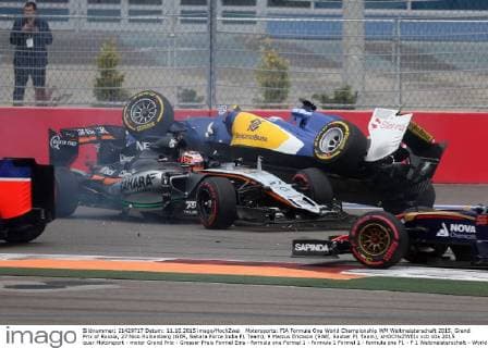 Motorsports: FIA Formula One World Championship WM Weltmeisterschaft 2015, Grand Prix of Russia, 27 Nico Hulkenberg (GER, Sahara Force India F1 Team), 9 Marcus Ericsson (SWE, Sauber F1 Team), xHOCHxZWEIx