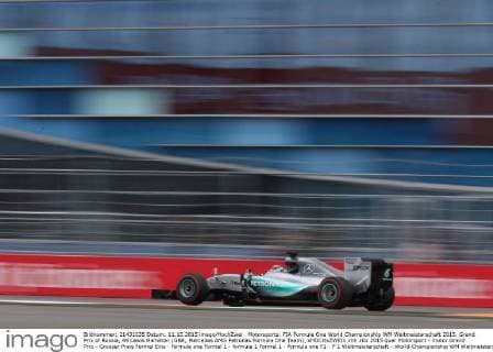Motorsports: FIA Formula One World Championship WM Weltmeisterschaft 2015, Grand Prix of Russia, 44 Lewis Hamilton (GBR, Mercedes AMG Petronas Formula One Team), xHOCHxZWEIx