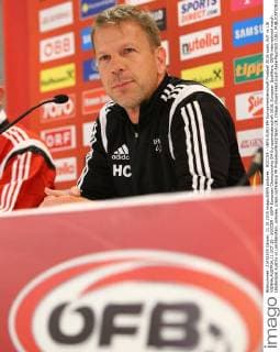 SOCCER - UEFA EURO EM Europameisterschaft Fussball 2016 quali, AUT vs LIE VIENNA,AUSTRIA,11.OCT.15 - SOCCER - UEFA European Championship EM Europameisterschaft 2016, European Qualifiers, OEFB international match Länderspiel Austria vs Liechtenstein, preview, press conference PK Pressekonferenz team LIE. Image shows head coach Rene Pauritsch (LIE). GEPAxpictures xChristianxOrt