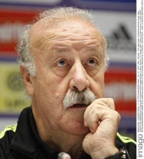 Oct. 11, 2015 - Kiev, Ukraine - The head coach of Spanish national soccer team VICENTE DEL BOSQUE during the press conference PK Pressekonferenz in Kiev, Ukraine, 11 October 2015. Spain will face Ukraine in a UEFA EURO EM Europameisterschaft Fussball 2016 qualifying soccer match at Kiev s Olympic Stadium on 12 October. SOCCER 2015 - Spain vs Ukraine,UEFA EURO 2016 QUALIFICATION - ZUMAg194