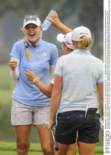 11 October 2015: Jessica Korda of Unites States of America celebrate after winning the 2015 Sime Darby LPGA Golf Damen Malaysia at Kuala Lumpur Golf and Country Club in Kuala Lumpur, Malaysia. (Photo by Hazrin Yeob Men Shah Icon Sportswire) GOLF: OCT 11 LPGA - Sime Darby LPGA Malaysia - Final Round Icon3781510118009 EDITORIAL USE ONLY