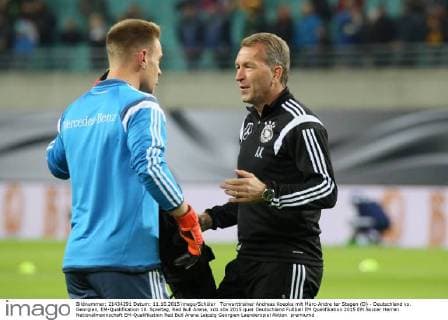 Torwarttrainer Andreas Koepke mit Marc-Andre ter Stegen (D) - Deutschland vs. Georgien, EM-Qualifikation 10. Spieltag, Red Bull Arena,