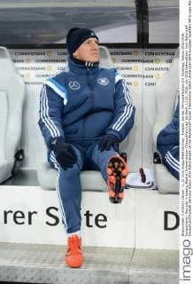 Fussball, Herren, EM-Qualifikation (10. Spieltag), Saison 2015 2016, Deutschland - Georgien in Leipzig, Bastian Schweinsteiger (Deutschland) auf der Bank, 11.10. 2015,