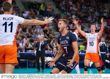11.10.2015, Armeec Arena, Sofia Volleyball, Europameisterschaft, Vorrunde, Bulgarien vs. Niederlande Jubel Dick Kooy ( 11 NED), Gijs Jorna ( 7 NED), Jeroen Rauwerdink ( 10 NED)