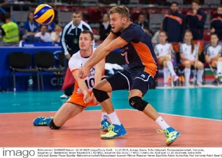 11.10.2015, Armeec Arena, Sofia Volleyball, Europameisterschaft, Vorrunde, Bulgarien vs. Niederlande Jeroen Rauwerdink ( 10 NED), Annahme Gijs Jorna ( 7 NED) Libero