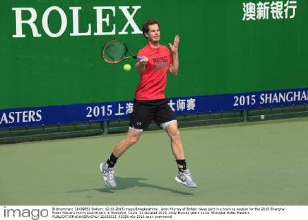 Andy Murray of Britain takes part in a training session for the 2015 Shanghai Rolex Masters tennis tournament in Shanghai, China, 12 October 2015. Andy Murray gears up for Shanghai Rolex Masters  20151012_63338