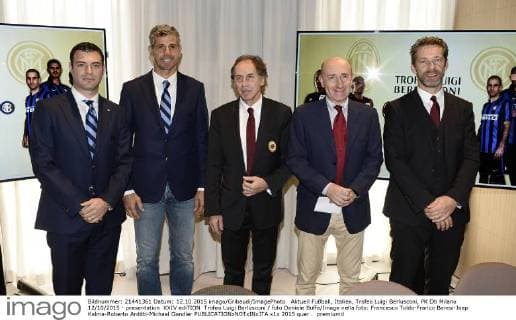 Aktuell Fußball, Italien, Trofeo Luigi Berlusconi, PK Db Milano 12 10 2015 - presentation XXIV ediTION Trofeo Luigi Berlusconi foto Daniele Buffa Image nella foto: Francesco Toldo-Franco Baresi-Jaap Kalma-Roberto Arditti-Michael Gandler 