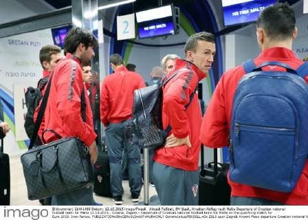 Aktuell Fußball, EM Quali, Kroatien Abflug nach Malta Departure of Croatian national football team for Malta 12.10.2015., Croatia, Zagreb - Departure of Croatian national football team for Malta on the qualifying match for Euro 2016. Ivan Perisic.  GoranxJakus PIXSELL