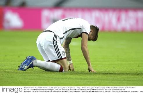 Foto : Marco Reus ( Deutschland ) am Boden zerstört Fussball Länderspiel am So. 11.10.2015 Deutschland - Georgien 2 - 1