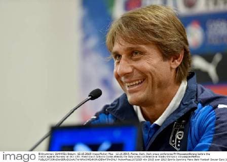 12.10.2015. Rome, Italy. Italy press conference PK Pressekonferenz before the match against Norway on Oct 13th. Head coach Antonio Conte attends the Italy press conference at Stadio Olimpico xGiuseppexMaffiax  ActionPlus11672029