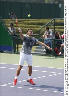 Stanislas Wawrinka of Switzerland takes part in a training session for the 2015 Shanghai Rolex Masters tennis tournament in Shanghai, China, 13 October 2015. Stanislas Wawrinka heats up training session at Shanghai Rolex Masters  20151013_62490