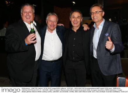 SOCCER - UEFA EURO EM Europameisterschaft Fussball 2016 quali, OEFB party VIENNA,AUSTRIA,12.OCT.15 - SOCCER - UEFA European Championship EM Europameisterschaft 2016, European Qualifiers, OEFB celebration. Image shows general director Alfred Ludwig (OEFB), president Leo Windtner (OEFB), head coach Marcel Koller (AUT) and Leodegar Pruschak (Raiffeisen). GEPAxpictures xChristianxOrt