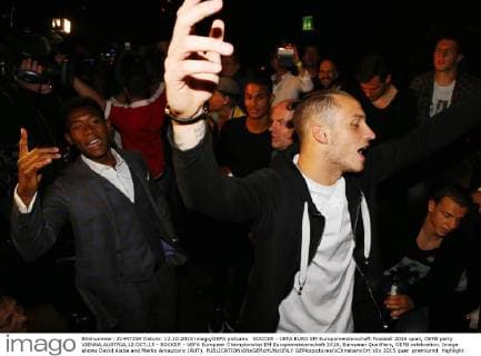 SOCCER - UEFA EURO EM Europameisterschaft Fussball 2016 quali, OEFB party VIENNA,AUSTRIA,12.OCT.15 - SOCCER - UEFA European Championship EM Europameisterschaft 2016, European Qualifiers, OEFB celebration. Image shows David Alaba and Marko Arnautovic (AUT). GEPAxpictures xChristianxOrt