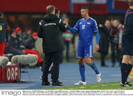 Aktuell Fußball, Nationalteam Liechtenstein, Mario Frick nimmt nach 22 Jahren Abschied SOCCER - UEFA EURO EM Europameisterschaft Fussball 2016 quali, AUT vs LIE VIENNA,AUSTRIA,12.OCT.15 - SOCCER - UEFA European Championship EM Europameisterschaft 2016, European Qualifiers, OEFB international match Länderspiel Austria vs Liechtenstein. Image shows head coach Rene Pauritsch (LIE) and Mario Frick (LIE). GEPAxpictures xPhilippxBrem