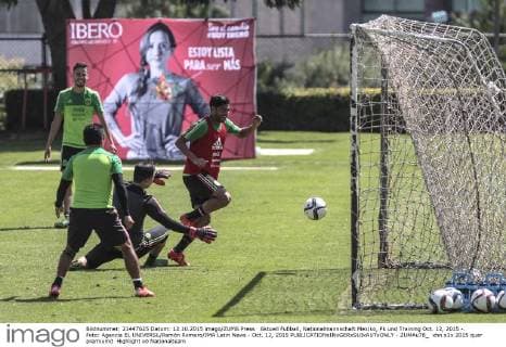 Aktuell Fußball, Nationalmannschaft Mexiko, Pk und Training Oct. 12, 2015 -. Foto: Agencia EL UNIVERSL Ramón Romero JMA Latin News - Oct. 12, 2015  - ZUMAu78_