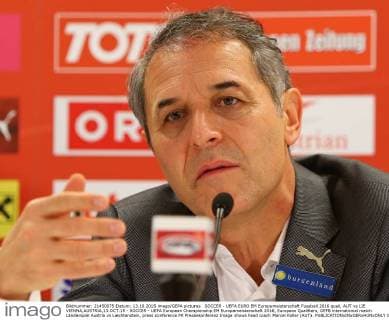 SOCCER - UEFA EURO EM Europameisterschaft Fussball 2016 quali, AUT vs LIE VIENNA,AUSTRIA,13.OCT.15 - SOCCER - UEFA European Championship EM Europameisterschaft 2016, European Qualifiers, OEFB international match Länderspiel Austria vs Liechtenstein, press conference PK Pressekonferenz Image shows head coach Marcel Koller (AUT). GEPAxpictures xChristianxOrt