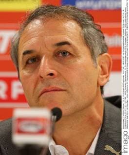 SOCCER - UEFA EURO EM Europameisterschaft Fussball 2016 quali, AUT vs LIE VIENNA,AUSTRIA,13.OCT.15 - SOCCER - UEFA European Championship EM Europameisterschaft 2016, European Qualifiers, OEFB international match Länderspiel Austria vs Liechtenstein, press conference PK Pressekonferenz Image shows head coach Marcel Koller (AUT). GEPAxpictures xChristianxOrt