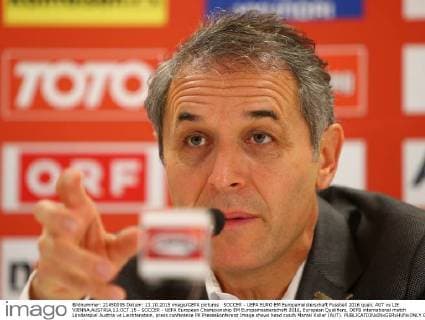 SOCCER - UEFA EURO EM Europameisterschaft Fussball 2016 quali, AUT vs LIE VIENNA,AUSTRIA,13.OCT.15 - SOCCER - UEFA European Championship EM Europameisterschaft 2016, European Qualifiers, OEFB international match Länderspiel Austria vs Liechtenstein, press conference PK Pressekonferenz Image shows head coach Marcel Koller (AUT). GEPAxpictures xChristianxOrt
