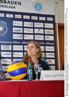 13.10.2015, xtkx, Volleyball 1.Bundesliga Damen, VC Wiesbaden Saisoneröffnungspressekonferenz 2015 2016, emspor .l. Esther van Berkel (VC Wiesbaden)
