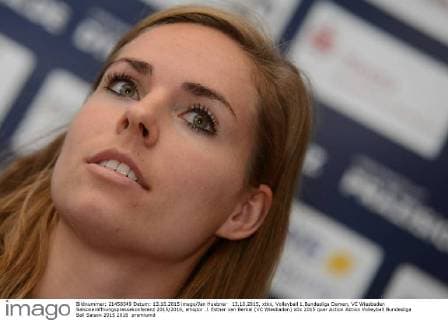 13.10.2015, xtkx, Volleyball 1.Bundesliga Damen, VC Wiesbaden Saisoneröffnungspressekonferenz 2015 2016, emspor .l. Esther van Berkel (VC Wiesbaden)