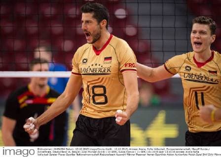 13.10.2015, Armeec Arena, Sofia Volleyball, Europameisterschaft, Playoff Runde Achtelfinale, Deutschland vs. Belgien Jubel Michael Andrei ( 18 GER), Lukas Kampa ( 11 GER)