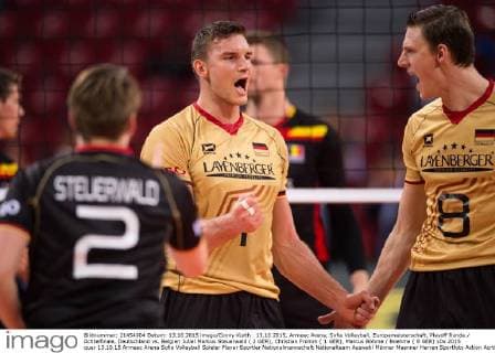 13.10.2015, Armeec Arena, Sofia Volleyball, Europameisterschaft, Playoff Runde Achtelfinale, Deutschland vs. Belgien Jubel Markus Steuerwald ( 2 GER), Christian Fromm ( 1 GER), Marcus Böhme Boehme ( 8 GER)