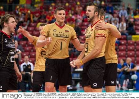13.10.2015, Armeec Arena, Sofia Volleyball, Europameisterschaft, Playoff Runde Achtelfinale, Deutschland vs. Belgien Jubel Markus Steuerwald ( 2 GER), Christian Fromm ( 1 GER), Georg György Gyoergy Grozer ( 9 GER), Tim Broshog ( 15 GER)