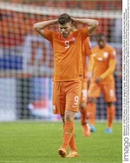Klaas-Jan Huntelaar of Holland during the EURO 2016 qualifying match between Netherlands and Czech Republic on October 10, 2015 at the Amsterdam Arena in Amsterdam, The Netherlands. Netherlands v Czech Republic EURO 2016 qualifier 2015 2016 xVIxxIVx 4454484
