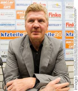 14.10.2015, xgkx, Fussball 2.Bundesliga, SC Paderborn Pressekonferenz zur Trainer Vorstellung Stefan Effenberg, emspor, Paderborns Cheftrainer Stefan Effenberg