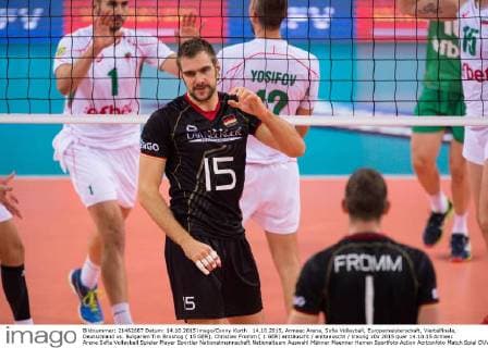 14.10.2015, Armeec Arena, Sofia Volleyball, Europameisterschaft, Viertelfinale, Deutschland vs. Bulgarien Tim Broshog ( 15 GER), Christian Fromm ( 1 GER) enttäuscht enttaeuscht traurig