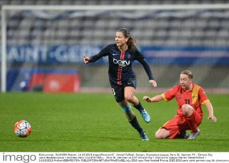 Aktuell Fußball, Damen, Champions League, Paris St. Germain FC - Olimpia Cluj Laure Boulleau (psg) - Andreea Voicu (clu) FOOTBALL : Paris St. Germain vs OCF Olimpia Cluj - Champions League Damen Damenfußball - 14 10 2015 AnthonyBIBARD FEPx 