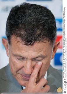 Mexico s new national soccer team coach Juan Carlos Osorio reacts after his presentation to the media in Mexico City, capital of Mexico, on Oct. 14, 2015. )(wll) (SP)MEXICO-MEXICO CITY-SOCCER-JUAN CARLOS OSORIO PedroxMera 