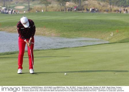 Oct. 15, 2015 - Incheon, South Korea - October 15, 2015 - South Korea, Incheon : Sung Hyun Park of South Korea action on the 18th hall during the LPGA Golf Damen KEB HANA Bank Championship round 1 at Sky72 Ocean course in Incheon, South Korea. LPGA KEB HANA Bank Championship Round 1  - ZUMAn230