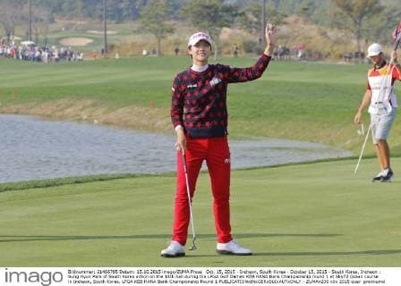 Oct. 15, 2015 - Incheon, South Korea - October 15, 2015 - South Korea, Incheon : Sung Hyun Park of South Korea action on the 18th hall during the LPGA Golf Damen KEB HANA Bank Championship round 1 at Sky72 Ocean course in Incheon, South Korea. LPGA KEB HANA Bank Championship Round 1  - ZUMAn230
