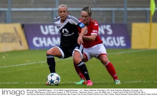v.li.: Mandy Islacker (Frankfurt, 17), Julie Gregoire (Standard de Liege, 12), Fussball, UEFA Women s Champions League, 1. FFC Frankfurt - Standard Lüttich, xozx