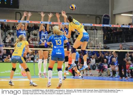 Schwerin, 15. October 2015 Volleyball, Saison 2015 2016, Bundesliga Frauen, 1. Spieltag, Schweriner SC - Allianz MTV Stuttgart: Ariel Turner (Schweriner SC, 8)