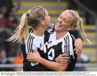 15.10.2015, xblx, Fussball UEFA Champions League Womans, 1.FFC Frankfurt - Standard Lüttich, v.l. Kathrin Hendrich (1.FFC Frankfurt), Mandy Islacker (1.FFC Frankfurt), Goal scored, Tor zum 1:0 celebrate the goal, Torjubel