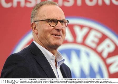 Karl Heinz RUMMENIGGE, (Vorstandsvorsitzender), Einzelbild,angeschnittenes Einzelmotiv,Portraet,Portrait,Porträt vor Bayern Vereinswappen,Vereinsemblem. FC Bayern Muenchen: Grundsteinlegung neues Sportgelaende mit Nachwuchsleistungszentrum am 16.10.2015 an der Ingolstaedter Strasse in Froettmaning(Muenchen.