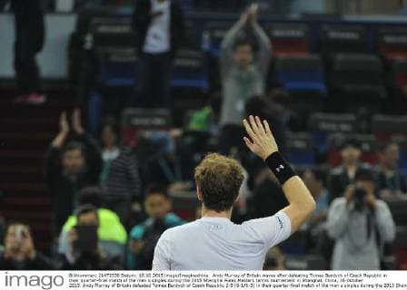 Andy Murray of Britain waves after defeating Tomas Berdych of Czech Republic in their quarter-final match of the men s singles during the 2015 Shanghai Rolex Masters tennis tournament in Shanghai, China, 16 October 2015. Andy Murray of Britain defeated Tomas Berdych of Czech Republic 2-0 (6-1 6-3) in their quarter-final match of the men s singles during the 2015 Shanghai Rolex Masters tennis tournament in Shanghai, China, 16 October 2015. Andy Murray knocks out Tomas Berdych to advance to semi-final at Shanghai Rolex Masters  pbu346327_08