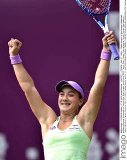 (151017) -- TIANJIN , Oct. 17, 2015 -- Danka Kovinic of Montenegro celebrates defeating Bojana Jovanovski of Serbia after their singles semifinal of 2015 Tianjin Open Tennis Tournament at Tianjin Tuanbo International Tennis Center in Tianjin, China on Oct. 17, 2015. Danka Kovinic won 2-1.) (wll) (SP)CHINA-TIANJIN-TENNIS-TIANJIN OPEN-SINGLES-SEMIFINAL(CN) YuexYuewei 