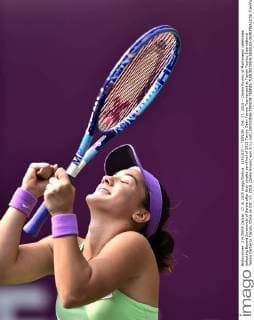 (151017) -- TIANJIN , Oct. 17, 2015 -- Danka Kovinic of Montenegro celebrates defeating Bojana Jovanovski of Serbia after their singles semifinal of 2015 Tianjin Open Tennis Tournament at Tianjin Tuanbo International Tennis Center in Tianjin, China on Oct. 17, 2015. Danka Kovinic won 2-1.) (wll) (SP)CHINA-TIANJIN-TENNIS-TIANJIN OPEN-SINGLES-SEMIFINAL(CN) YuexYuewei 