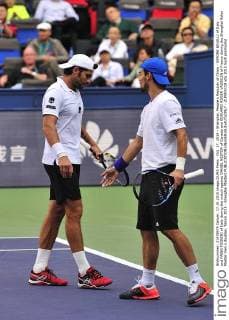Oct. 17, 2015 - Shanghai, People s Republic of China - SIMONE BOLELLI of Italy and FABIO FOGNINI of Italy during the match against DANIEL NESTOR of Canada and EDOUARD ROGER VASSELIN of France during the Shanghai Rolex Master men s doubles. Tennis 2015 - Shanghai Masters  - ZUMAm119