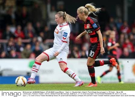 Koeln vl. Claudia Kalin (Koeln), Turid Knaak (Leverkusen) 1. FC Koeln - Bayer 04 Leverkusen, Fussball, Frauen, Damen, Allianz Frauen-Bundesliga, Spieltag 6, 17.10.2015 Copyright: Hornx Eibner-Pressefoto EP_bhorn